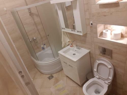 Ceca Apartman