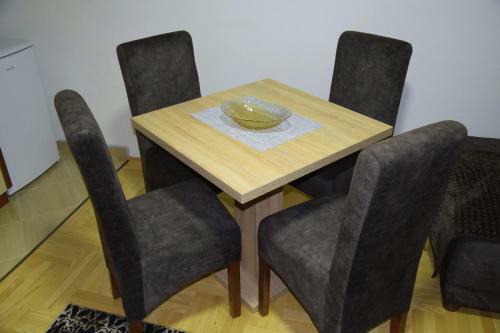 Apartmani Mari?