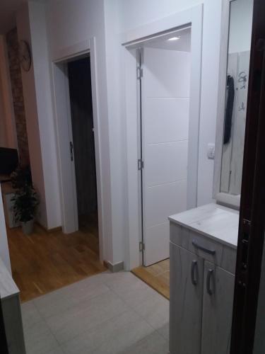 Apartamento Strahinja Home 2