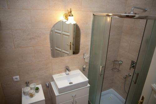 Kolar Apartment