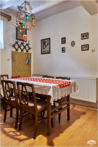 Hostal Ana Guesthouse