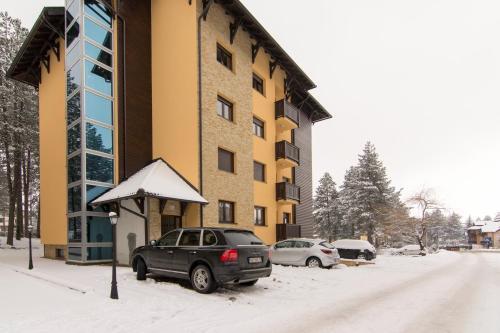 Onyx Apartments