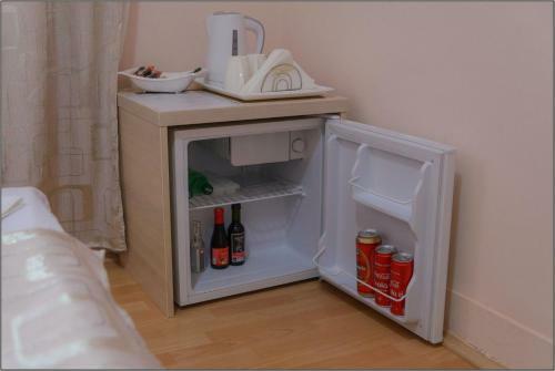 Hostal Olympic Residence Hotel