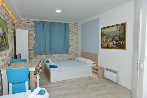 Hostal Rooms Ela Ela