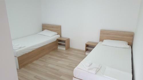 Hostal Rooms Ela Ela