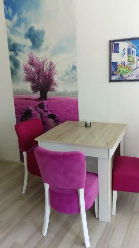 Hostal Rooms Ela Ela
