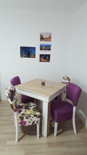 Hostal Rooms Ela Ela