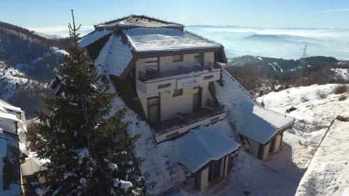 Dvori Apartments