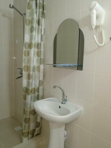 Hostal Briz Guest House