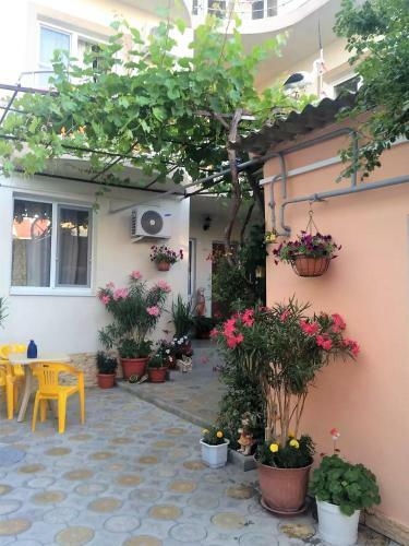 Hostal Guest House On Terskaya 139
