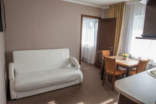 Alpatievo Hotel