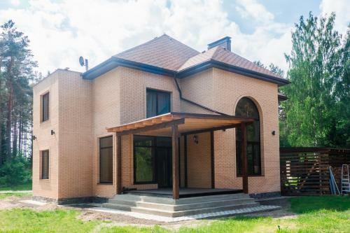 Hostal River House