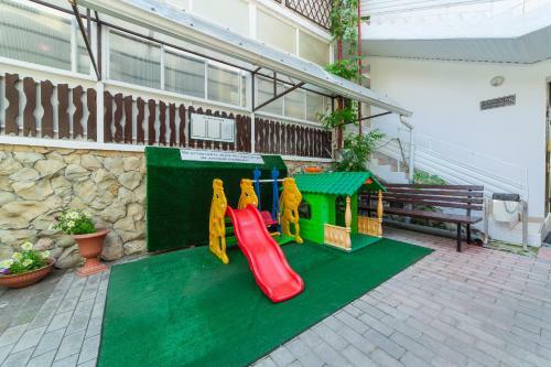 Hotel Pansionat Niva