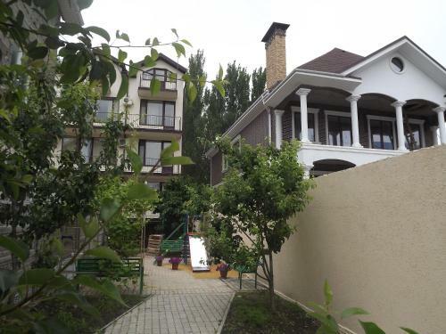 Hostal Guest House Lukomorye