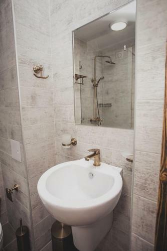 Rahat Hotel