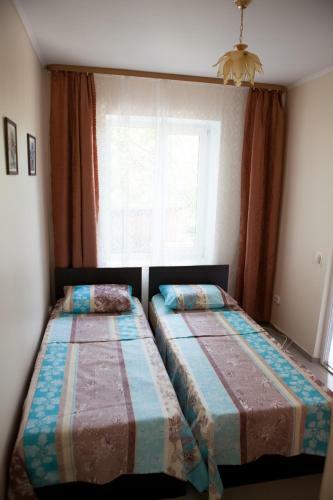 Hostal Edem U Reki Guest House
