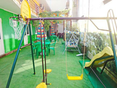 Hostal Kamena Guesthouse