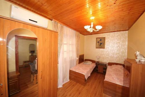 Hostal Guesthouse Veseliy Rapan