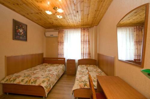 Hostal Guesthouse Veseliy Rapan