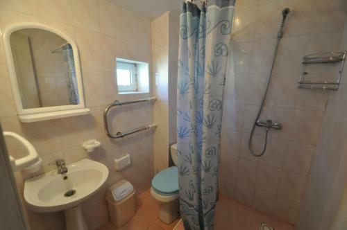 Hostal Dukat Hotel