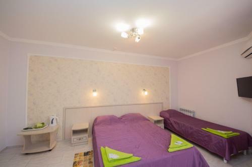 Hostal Guest House Kompliment