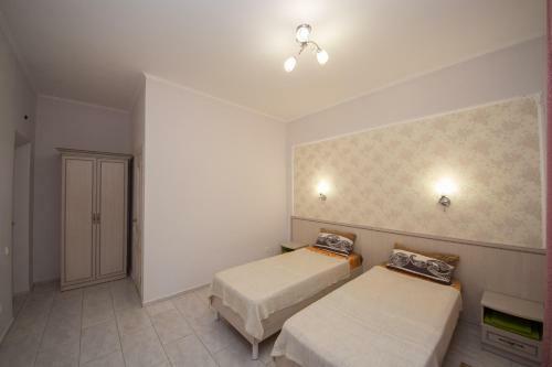 Hostal Guest House Kompliment