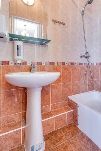 Hostal Guest House Oliva