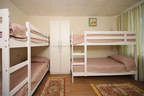 Fullhouse Hostel