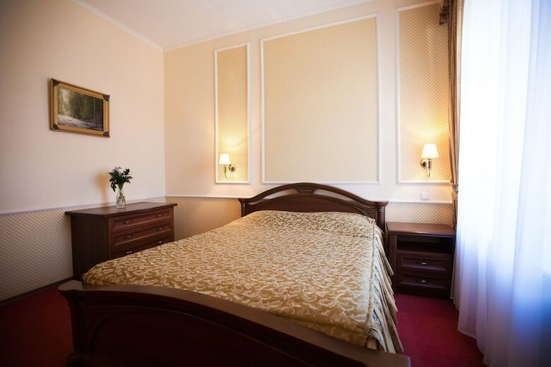 Kupecheskiy Club Hotel