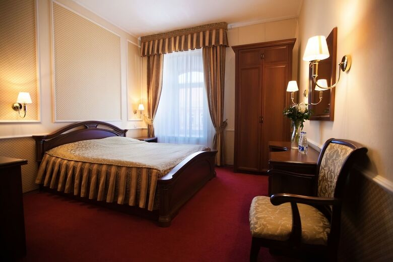 Kupecheskiy Club Hotel