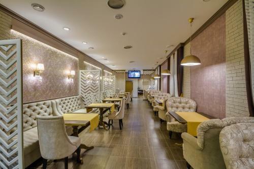 Elbrus Hotel