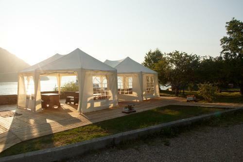 Baikal Seasons Hotel