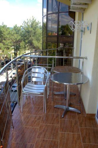 Hotel Gostinitsa Prometei 4