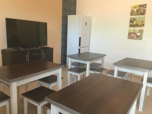 Hostal Omela Family