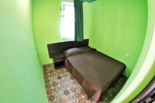 Hostal Lakoniya Guest House