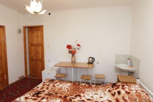 Hostal Gostevoi Dom Na Tonkom Mysy