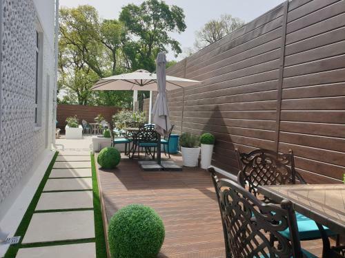 Hostal Dolce Vita Club