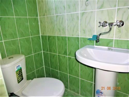 Hostal Guest House Azovsafari