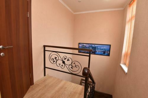 Hostal Dionis Guest House