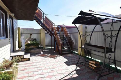 Hostal Dionis Guest House