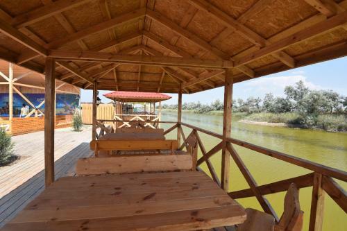 Guest Complex Arna