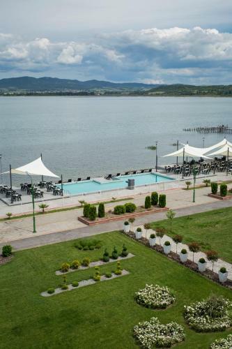 Romantique Dojran Hotel