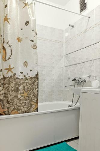 Apartment On Tomskaya 6