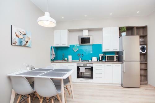 Cloud 9 Apartments