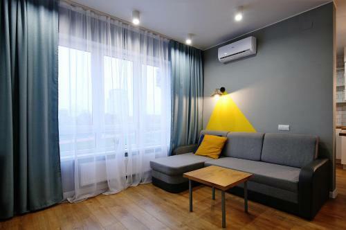 Apartment With River View (oktyabrskaya 57)