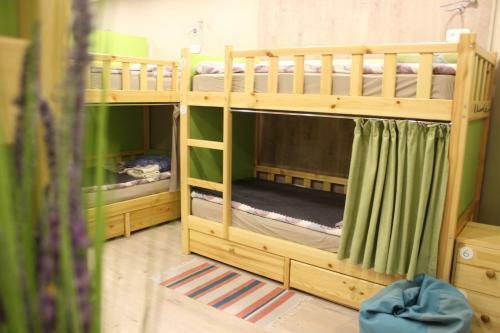 Hostel People