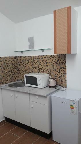 Apartments By Airpoint Terminal D