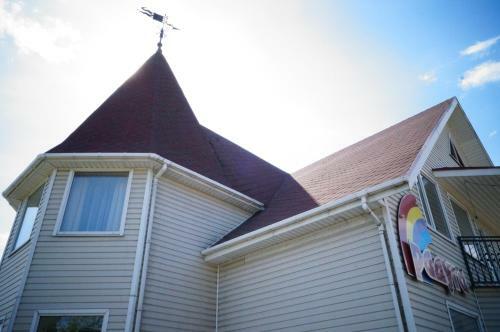 Hostal Raduga Guest House