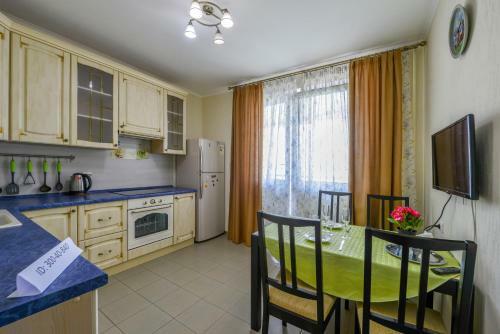 Apartments On Rodionova 3