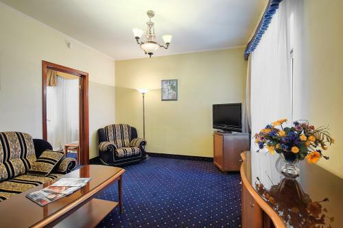 Korona Hotel
